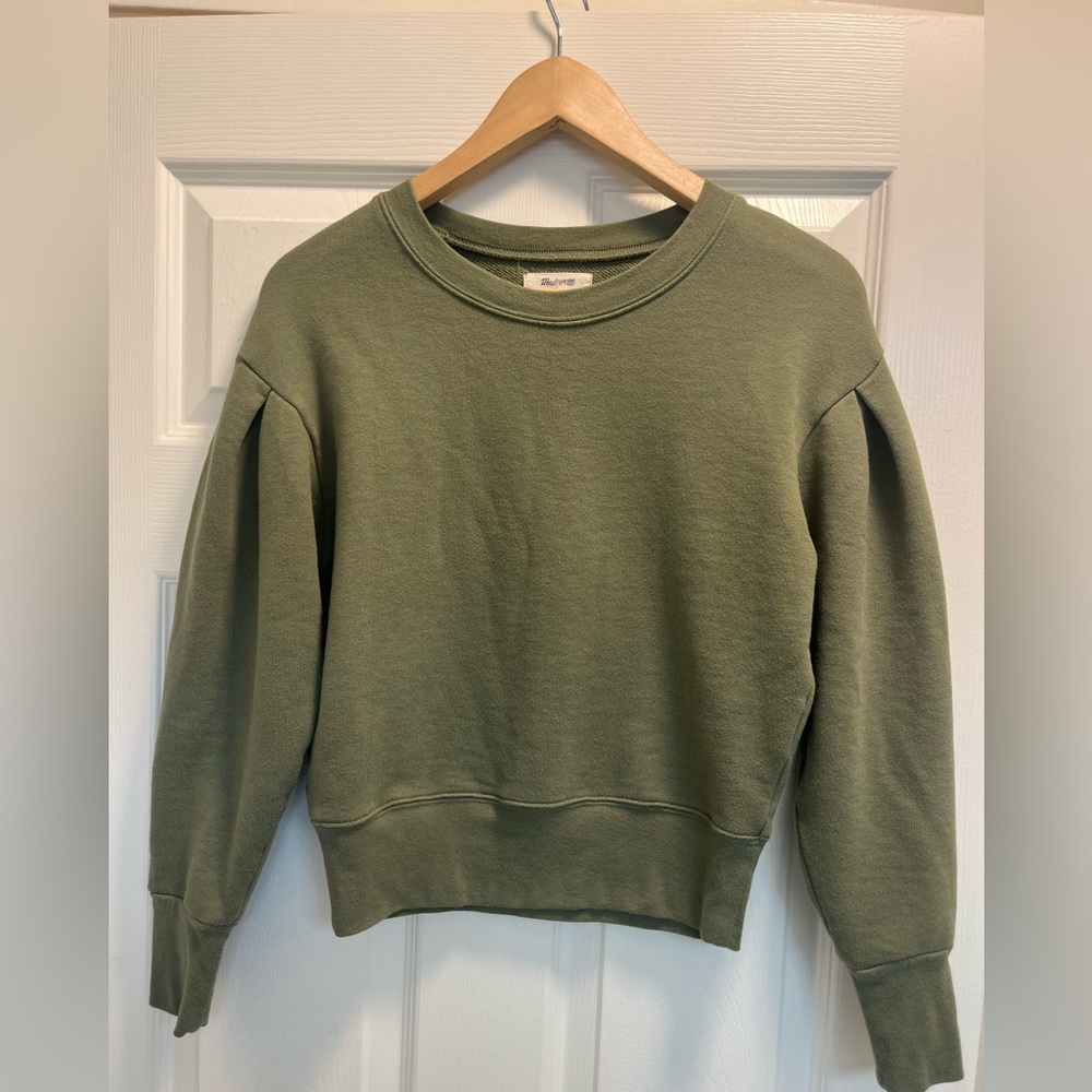 Madewell Marled Pleated Sleeve Sweatshirt in Olive Green